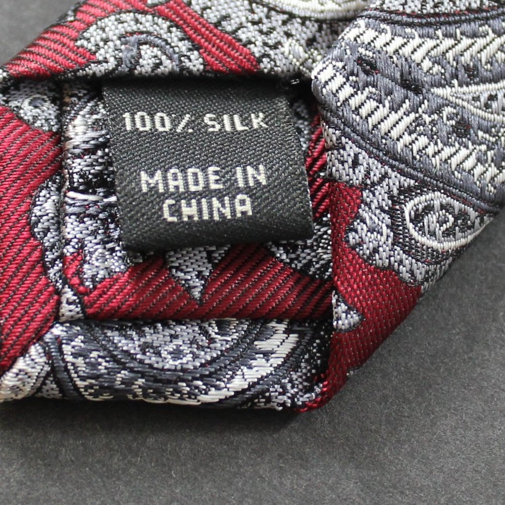 Jos. A. Bank Silk Tie NWT Signature Collection Red Paisley 3.5" Wide 59" Long - Picture 6 of 9